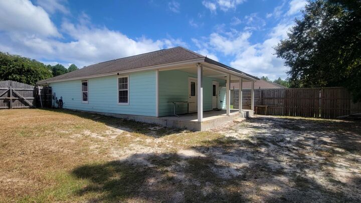 Property Photo:  266 Hunters Rd Road  FL 32459 