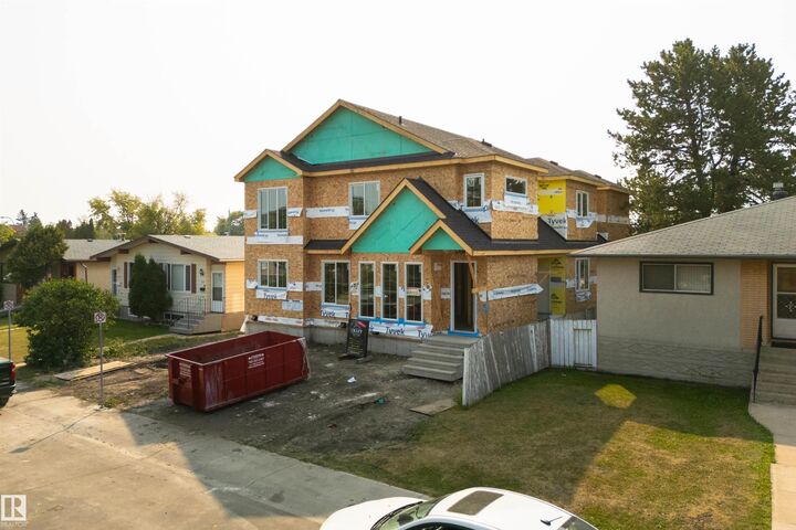 7323 81 Avenue NW  Edmonton AB T6B 0E3 photo