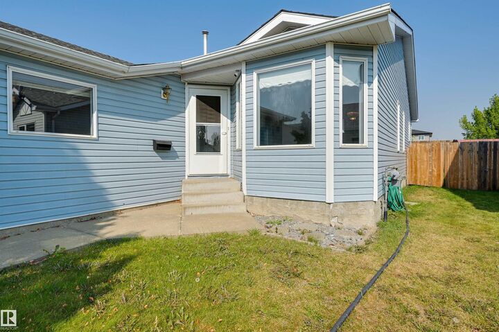 Property Photo:  1928 152 Avenue NW  AB T5Y 2R7 