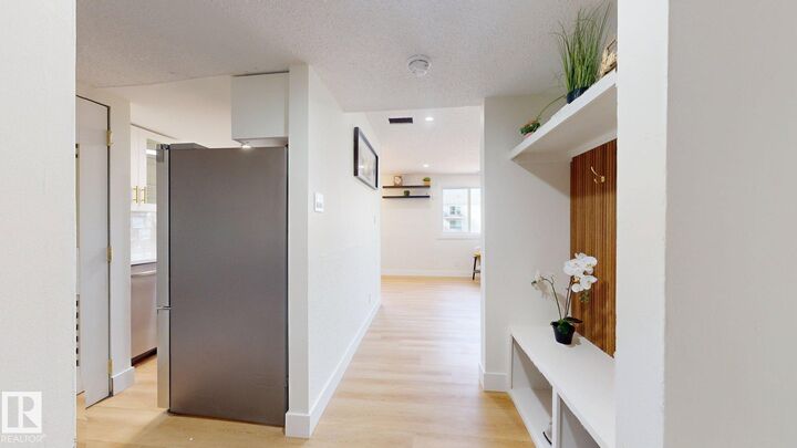 Property Photo:  1396 Lakewood Road NW  AB T6K 3M2 