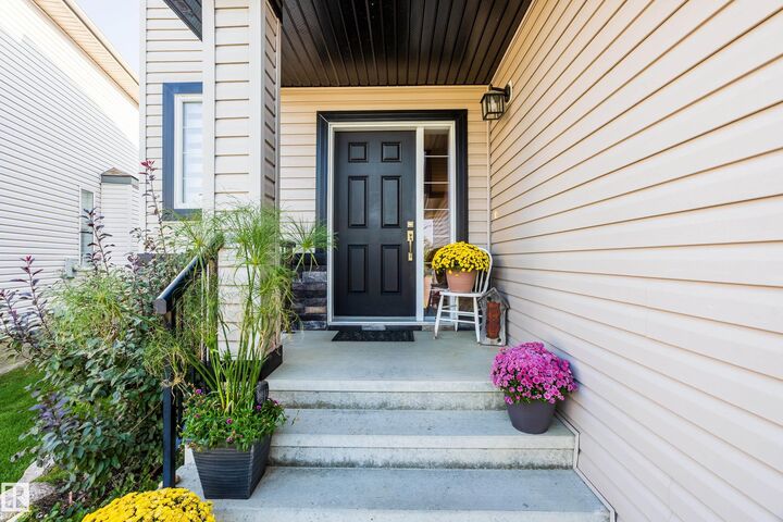 Property Photo: 9723 88 Street AB T8R 1T8