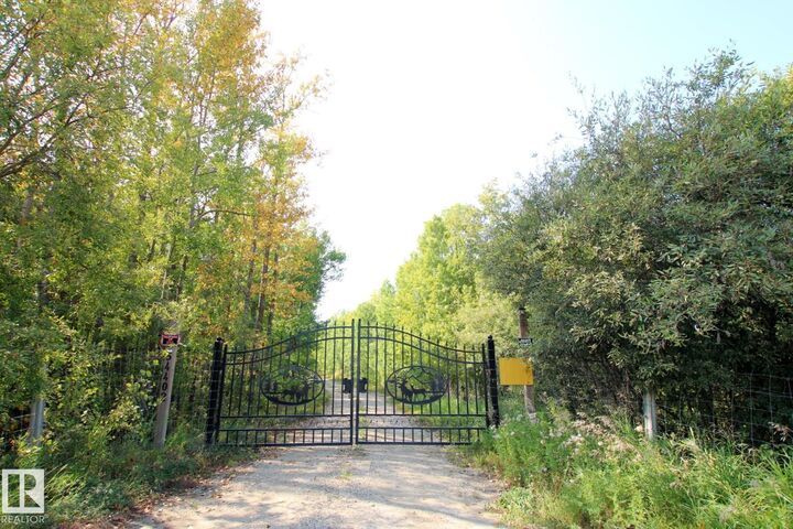 54402 Rge Road 15  Rural Lac Ste. Anne County AB T0E 1V0 photo