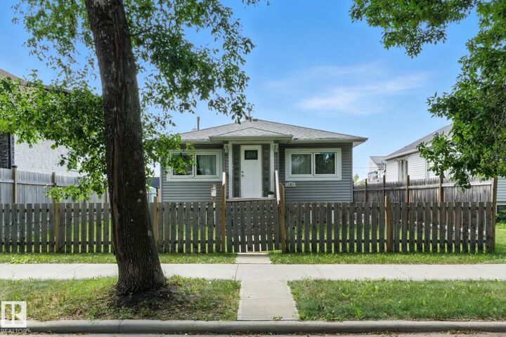 11920 71 Street NW  Edmonton AB T5B 1W7 photo