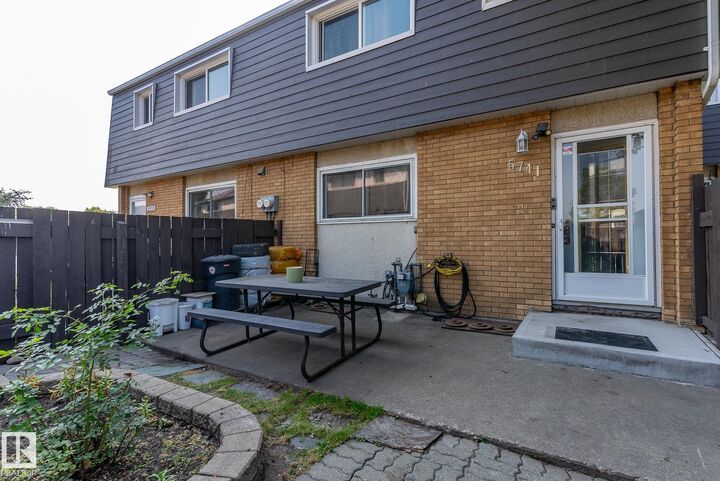 Property Photo:  5741 144 Avenue NW  AB T5A 1K6 