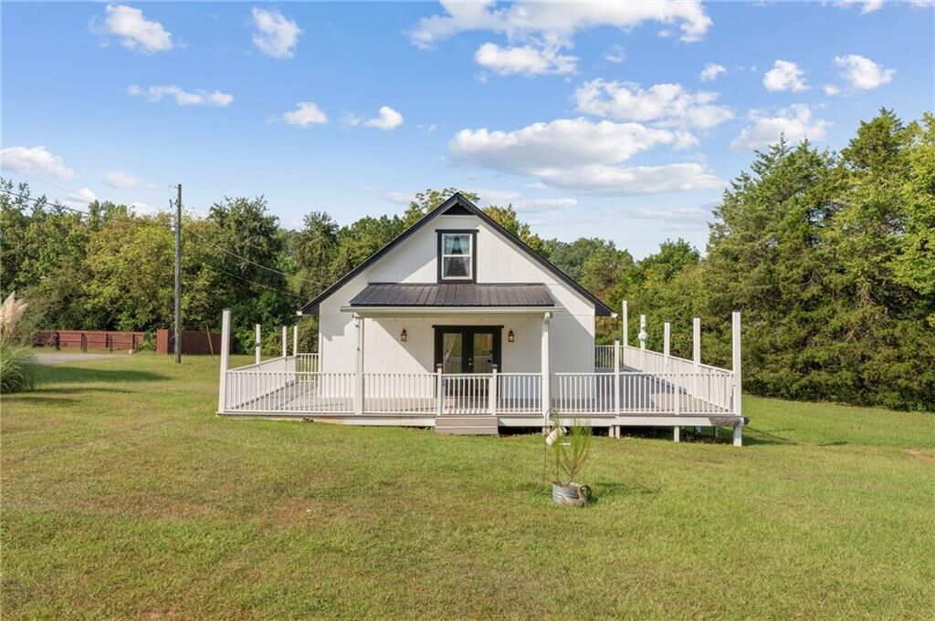 Property Photo:  766 Antioch Road  GA 30125 