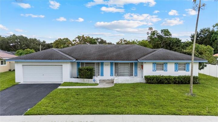 660 NW 74th Ter  Plantation FL 33317 photo