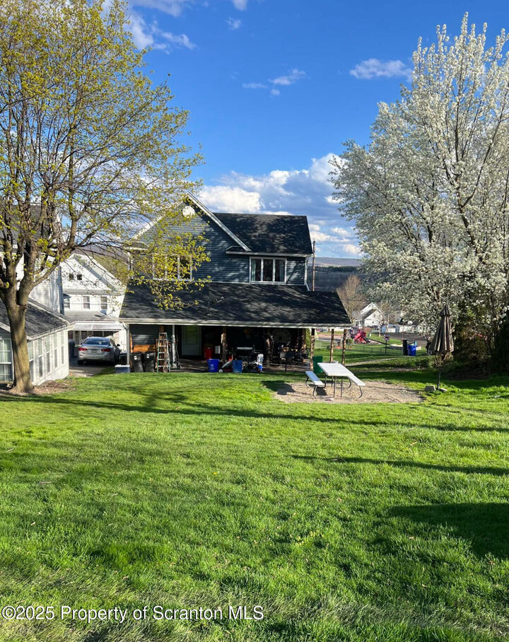 Property Photo:  1163 Breaker Street  PA 18519 