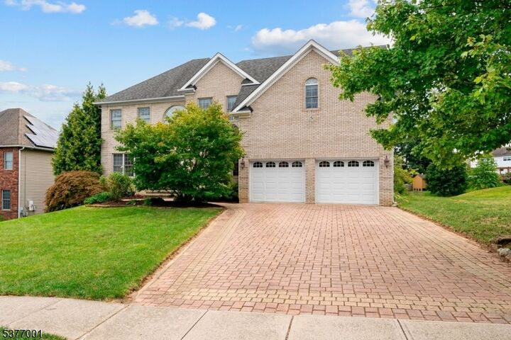 Property Photo:  9 Woodridge Ct  NJ 07860 