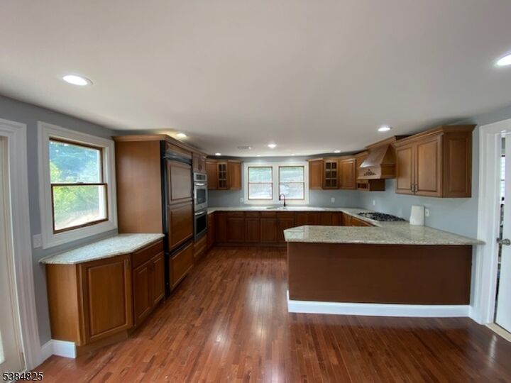 Property Photo: 565 Colfax Rd NJ 07470