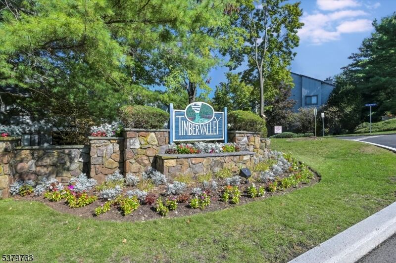 Property Photo:  135 Mulberry Rd Unit 6 135  NJ 07446 