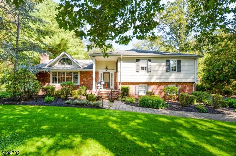 Property Photo:  529 Covington  NJ 07481 