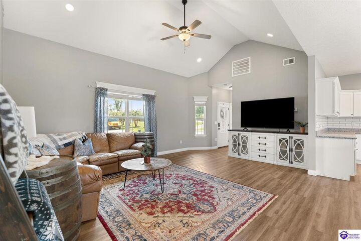 Property Photo:  548 House Lane  KY 42701