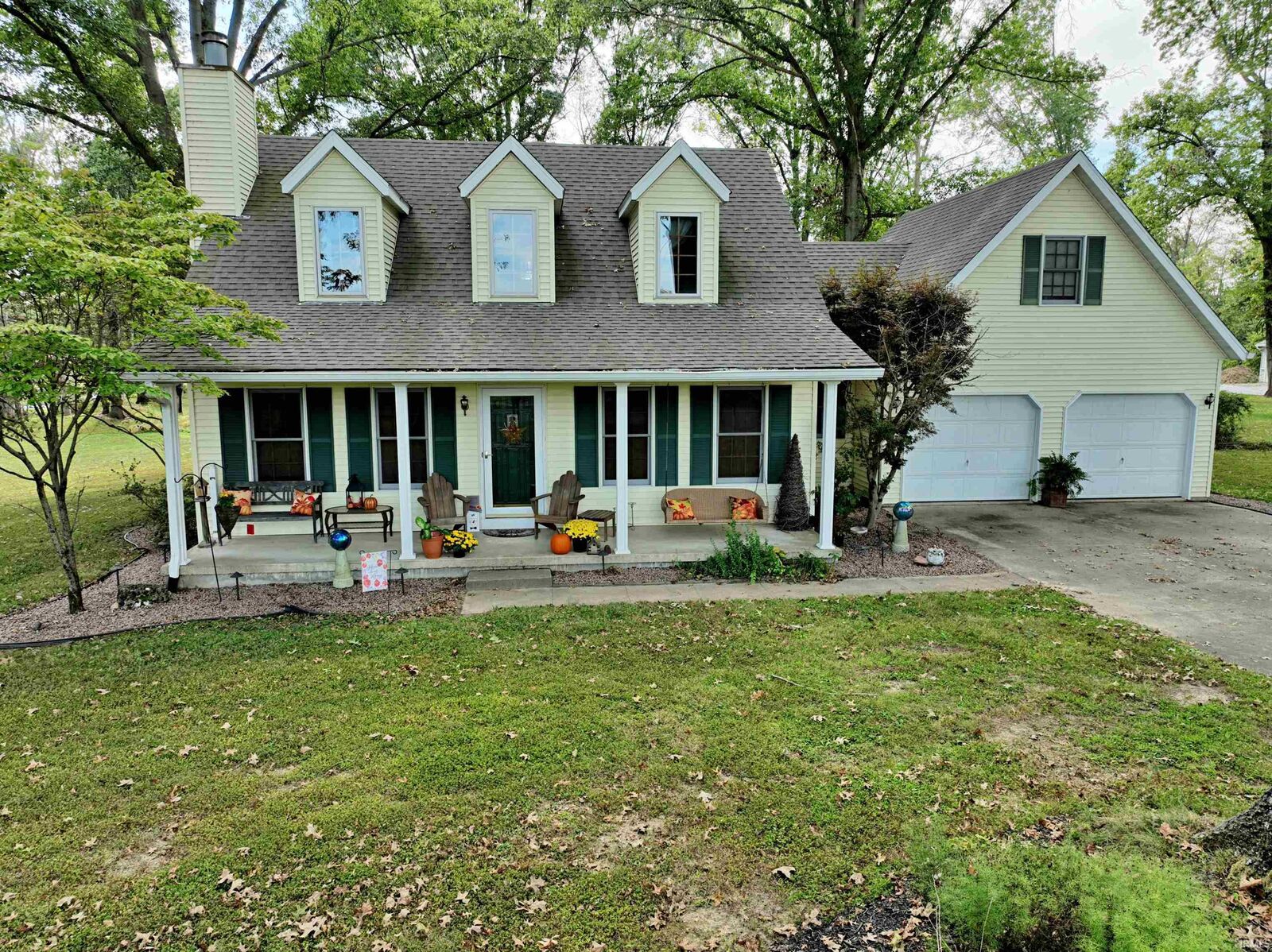 Property Photo: 2383 Woodhurst Drive IN 47882