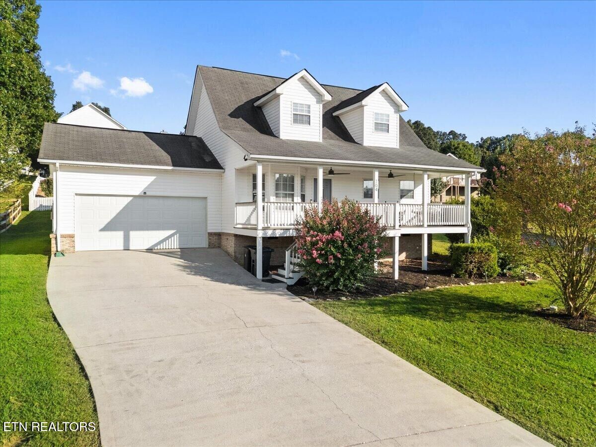 Property Photo: 104 Newport Way TN 37763