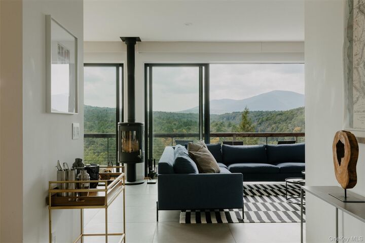 Property Photo:  1083 Ashokan Road  NY 12401 