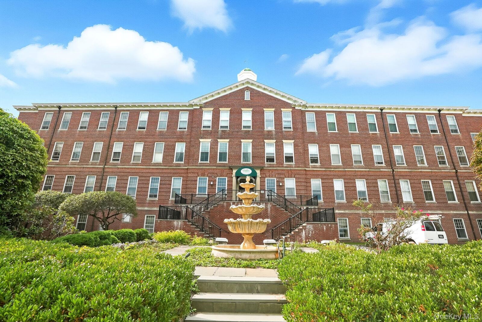 Property Photo:  5108 Villa At The Woods  NY 10566 