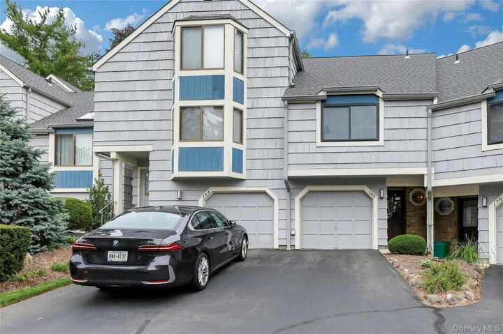 Property Photo:  180 Treetop Circle  NY 10954 