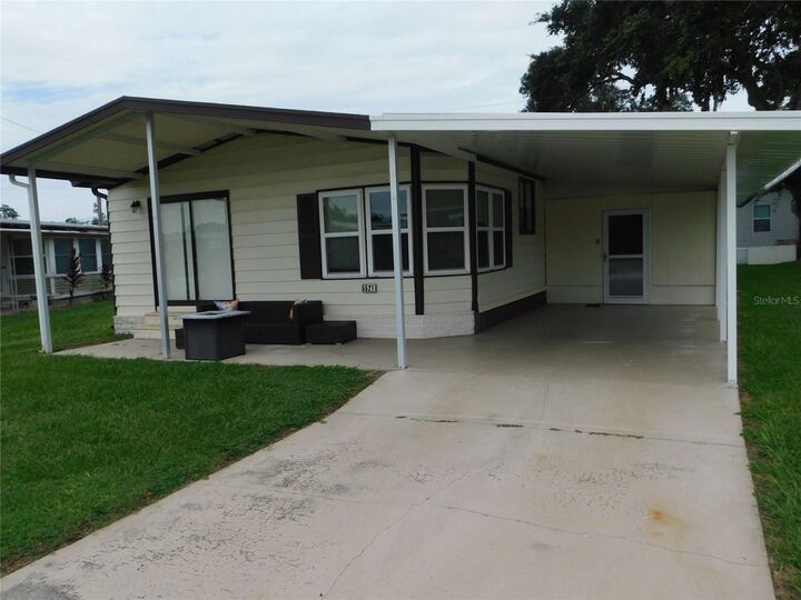 Property Photo:  5521 Barbara Street  FL 33542 