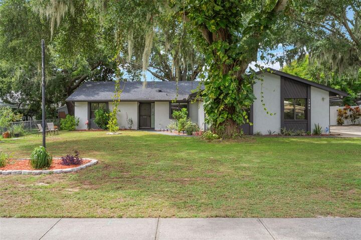 Property Photo: 1760 12th Street FL 34711