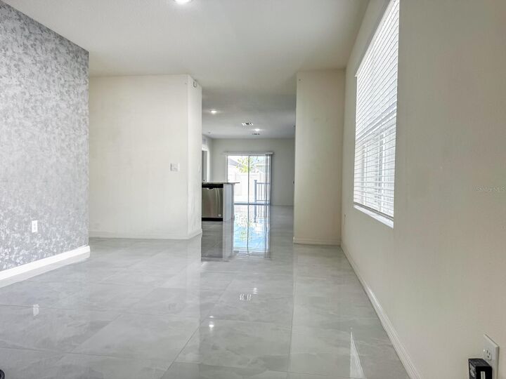 Property Photo: 4855 Cranberry Way FL 33811