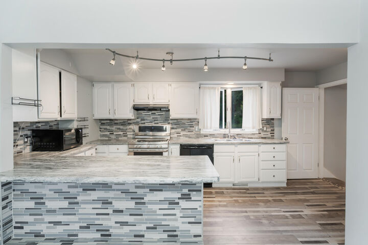 Property Photo: 105 N Park Pl WI 53073