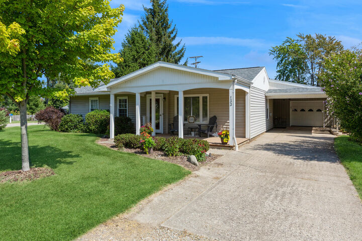 Property Photo:  133 N Eagle Street  MI 49117 