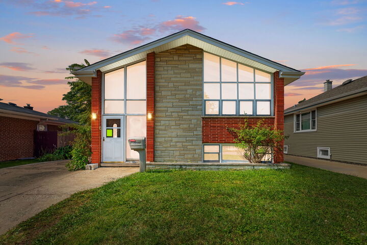 1410 N 34th Avenue  Melrose Park IL 60160 photo