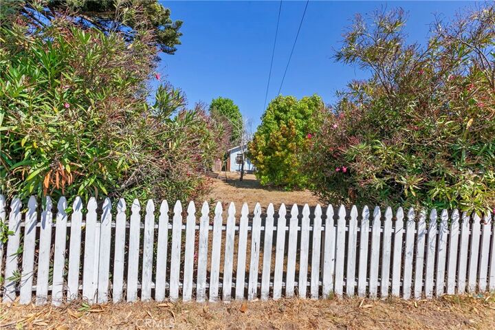 Property Photo:  147 11th Street S  CA 93433 