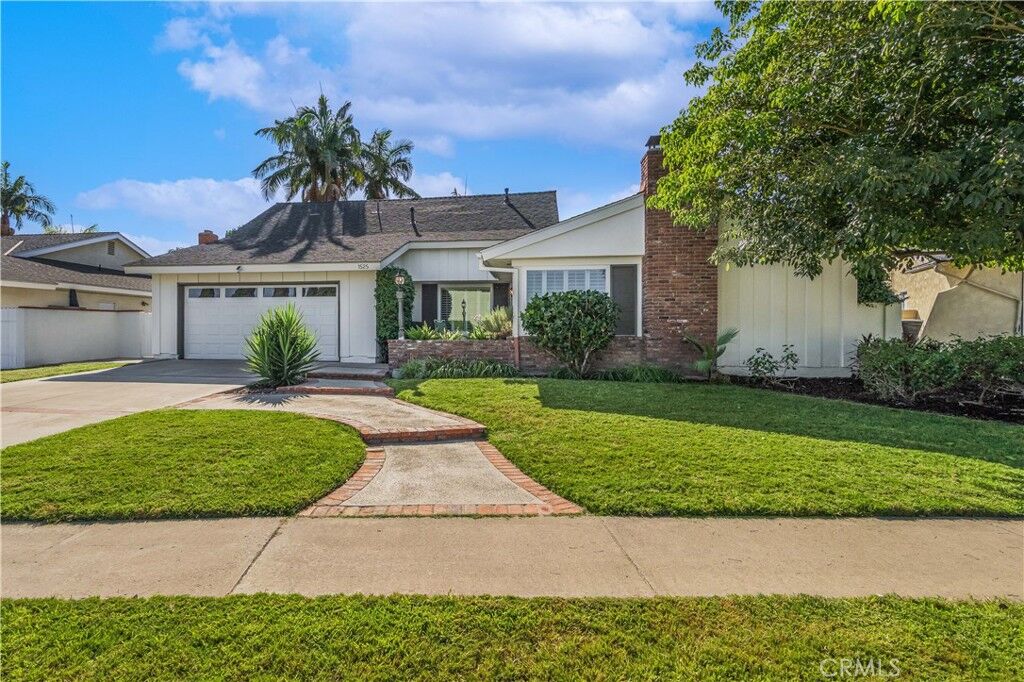 Property Photo:  1525 Havasu Pl  CA 92870 