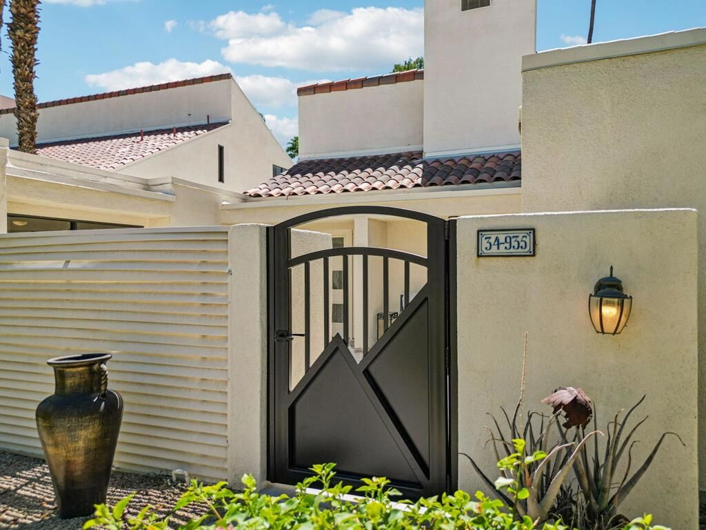 Property Photo: 34935 Mission Hills Drive CA 92270