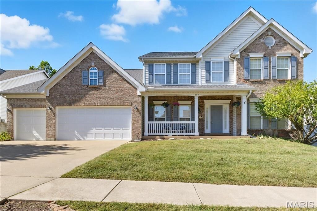 Property Photo:  697 Grand View Ridge Court  MO 63025 