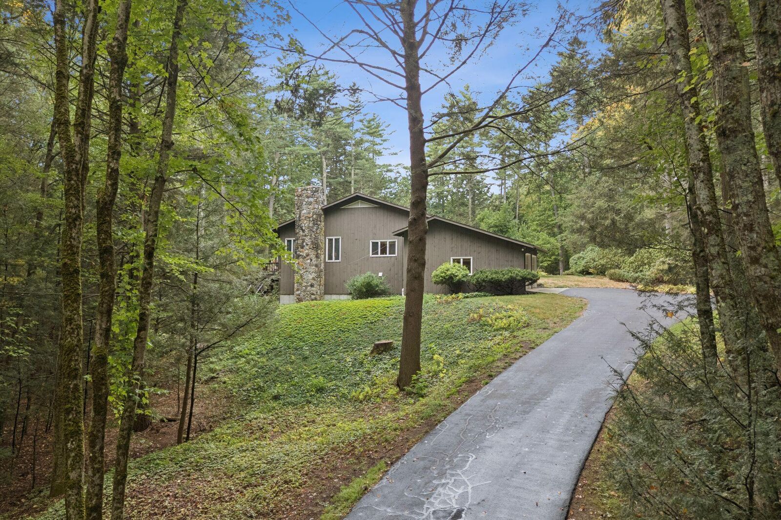 Property Photo:  98 Blackstrap Road  ME 04105 