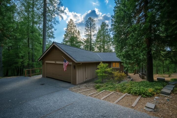 Property Photo:  762 Sugarbush Lane  CA 95247 