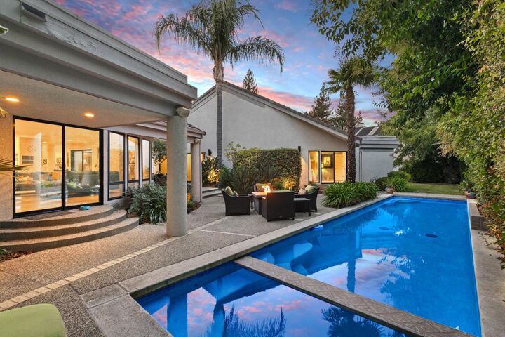 Property Photo:  943 Shore Breeze Drive  CA 95831
