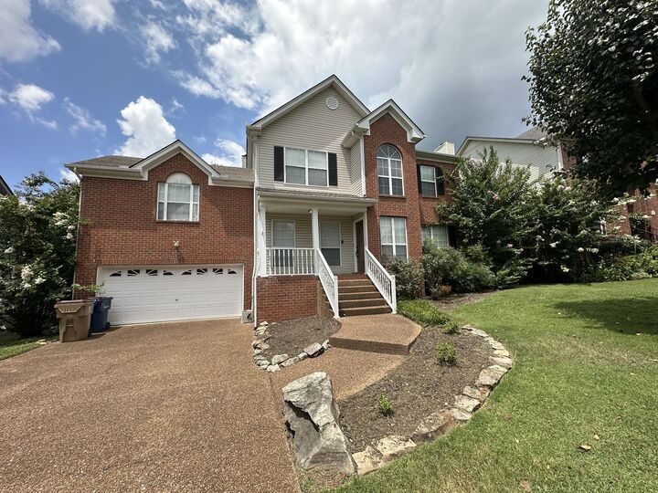 Property Photo: 142 Braxton Park Ln TN 37072