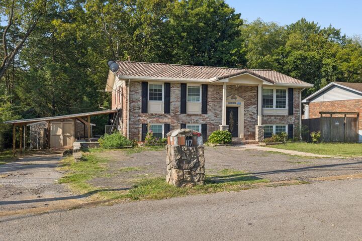 Property Photo:  117 Denise Dr  TN 37013 