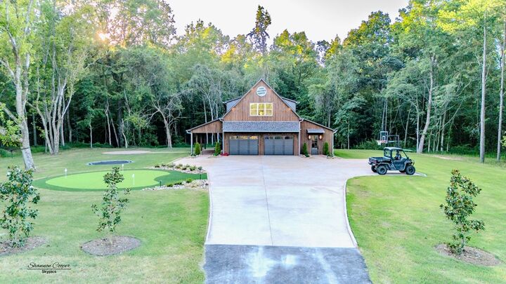 Property Photo: