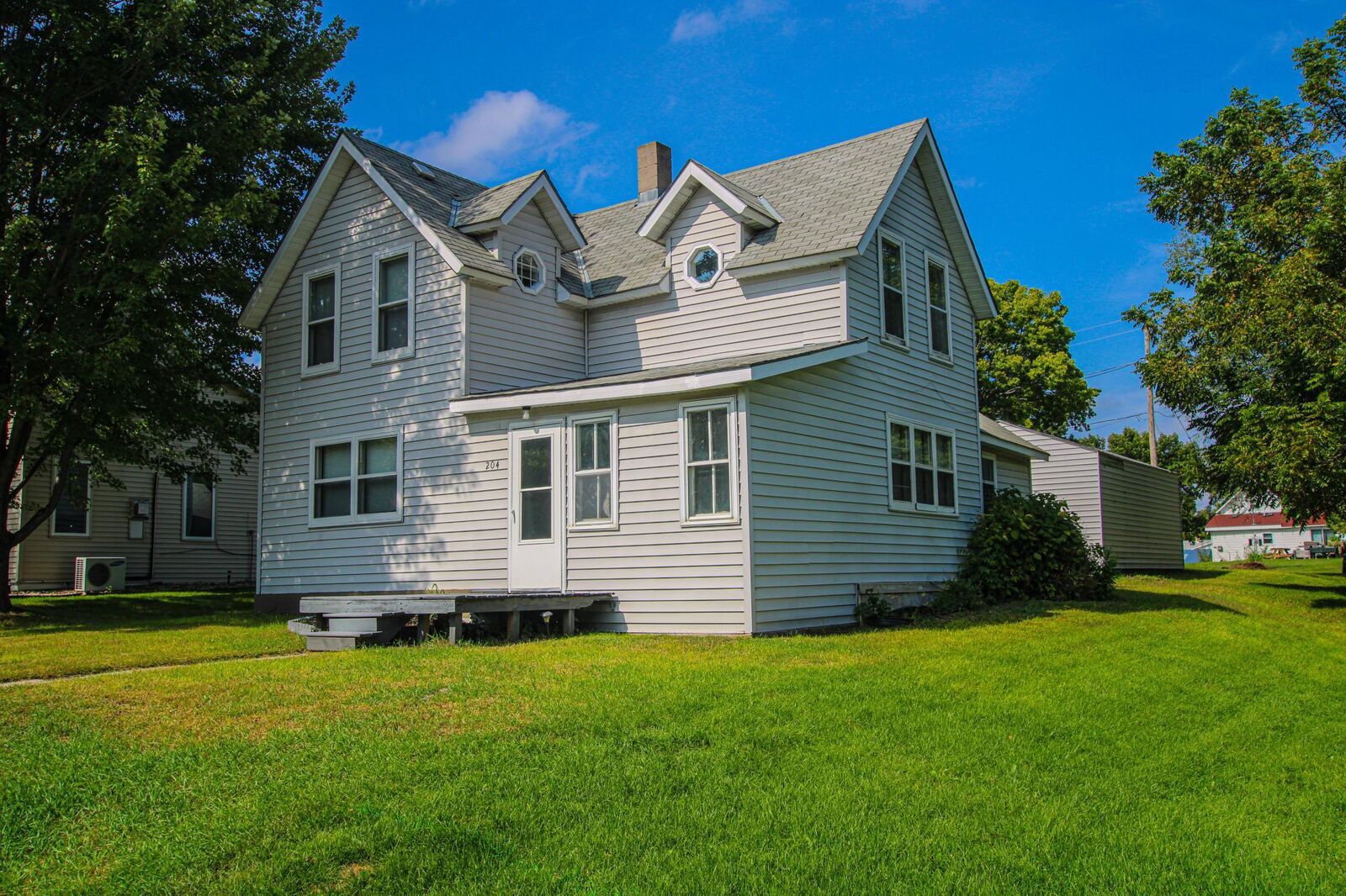 Property Photo: 204 W 2nd Street MN 56381