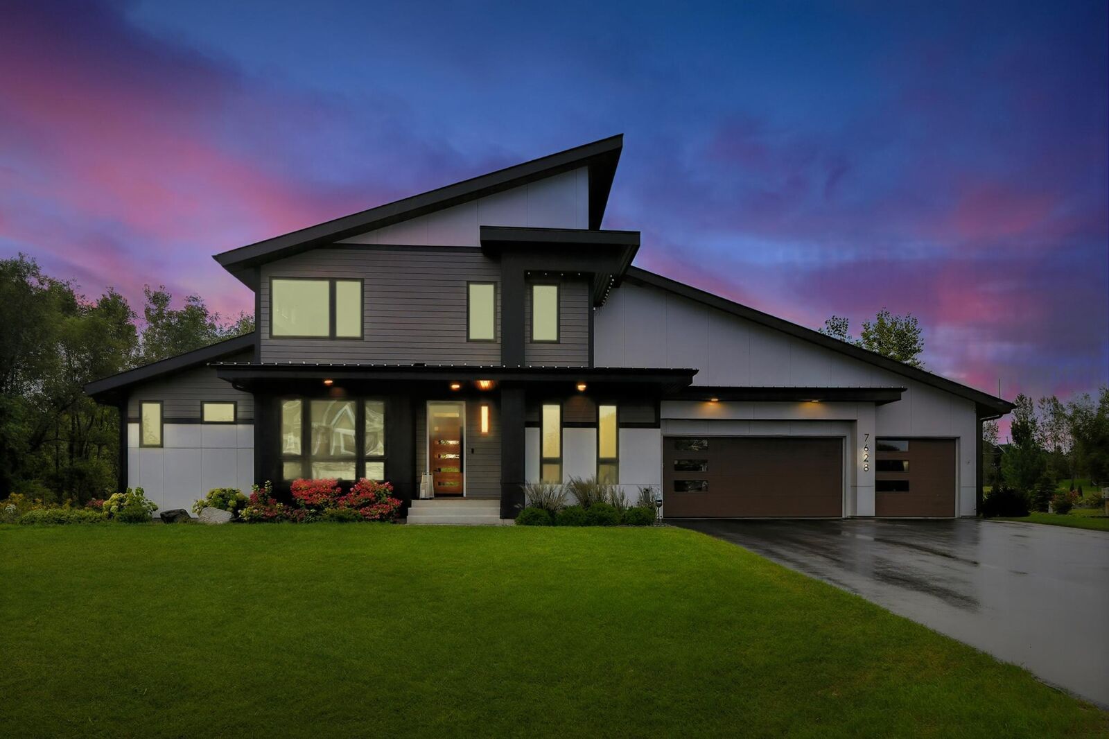 Property Photo:  7628 Prairie Grass Pass  MN 55372 