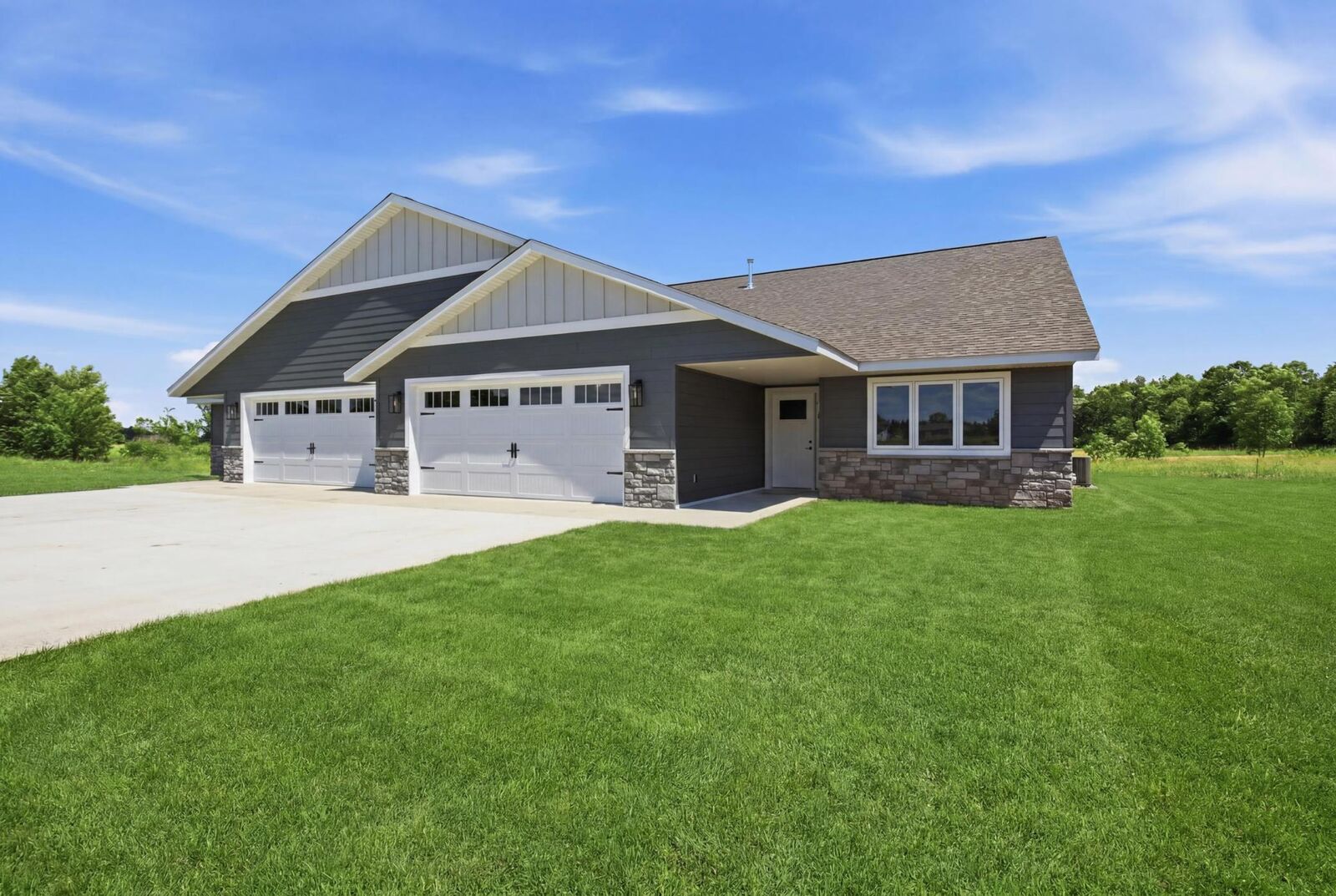 Property Photo:  381 Old Glory Drive NE  MN 56308 