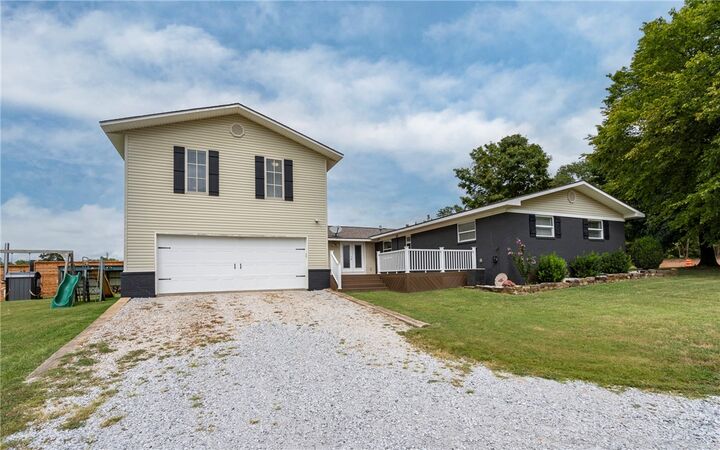 13693 N Mount Pleasant Road  Gravette AR 72736 photo