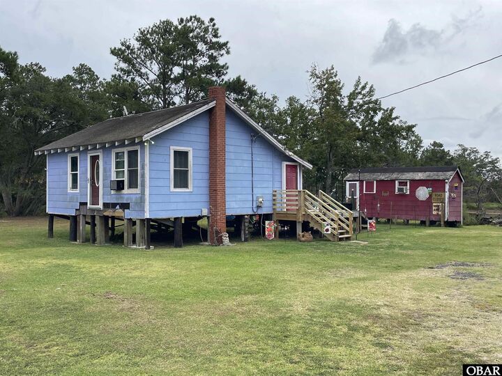 Property Photo: 1101 W Kitty Hawk Road NC 27949