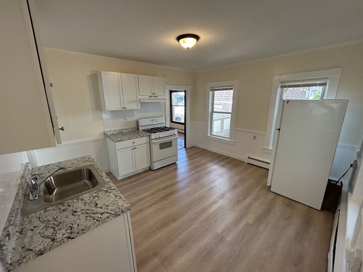 Property Photo:  15 Estabrook Avenue 1  MA 01752 