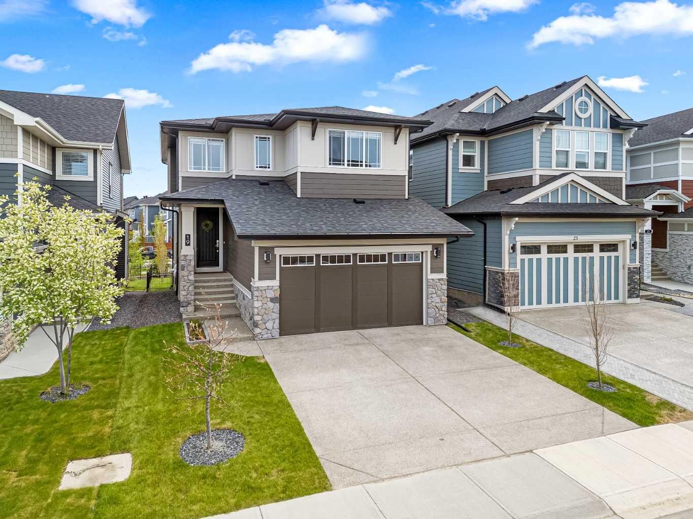Property Photo:  19 Sundown Crescent  AB T4C 2T2 