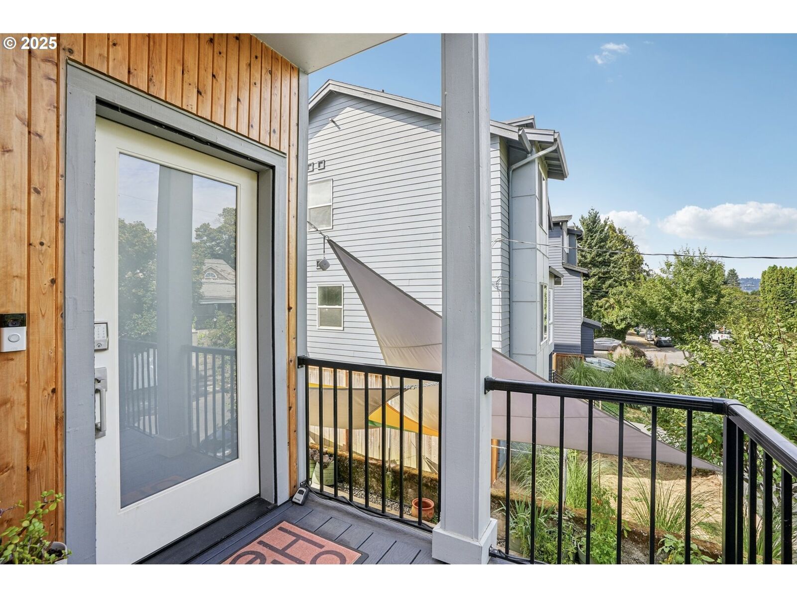 Property Photo:  3140 SE Francis St  OR 97202 