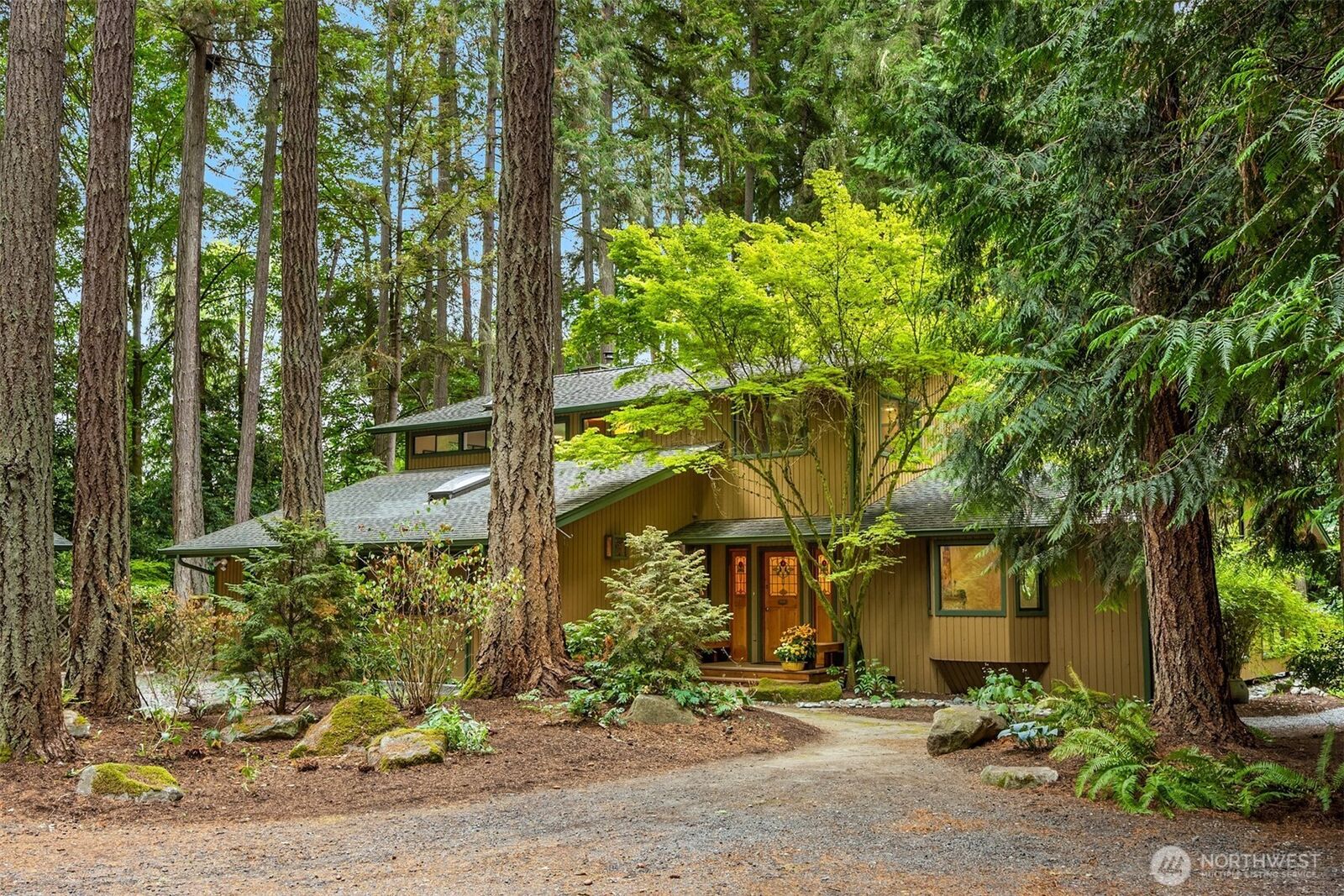Property Photo:  13098  Manzanita Road NE  WA 98110 