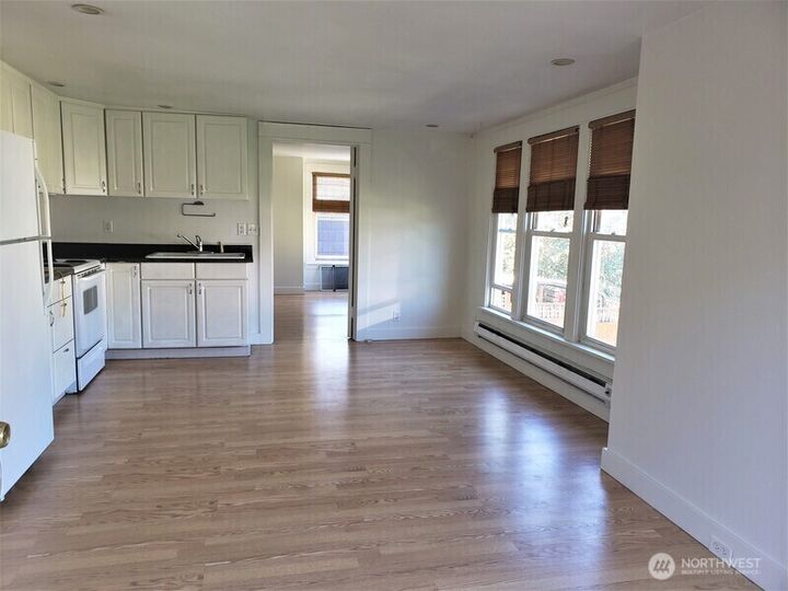 Property Photo:  5833  Woodlawn Avenue N Rear  WA 98103 