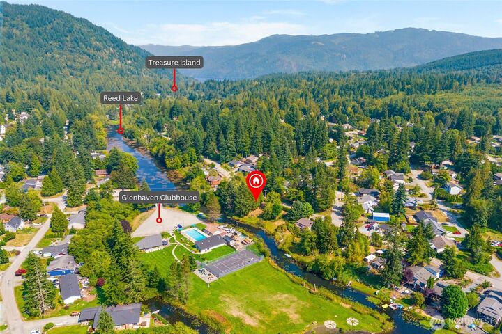 Property Photo: 3005 Glenhaven Drive WA 98284