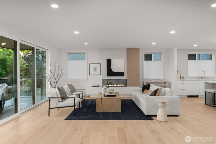 Property Photo:  238  4th Avenue 200  WA 98033 