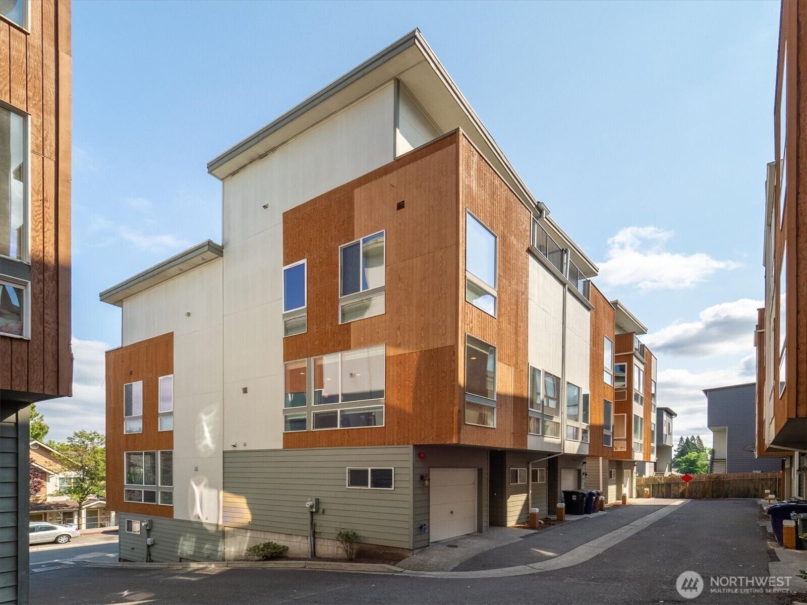 Property Photo:  2376  Court G  WA 98405 